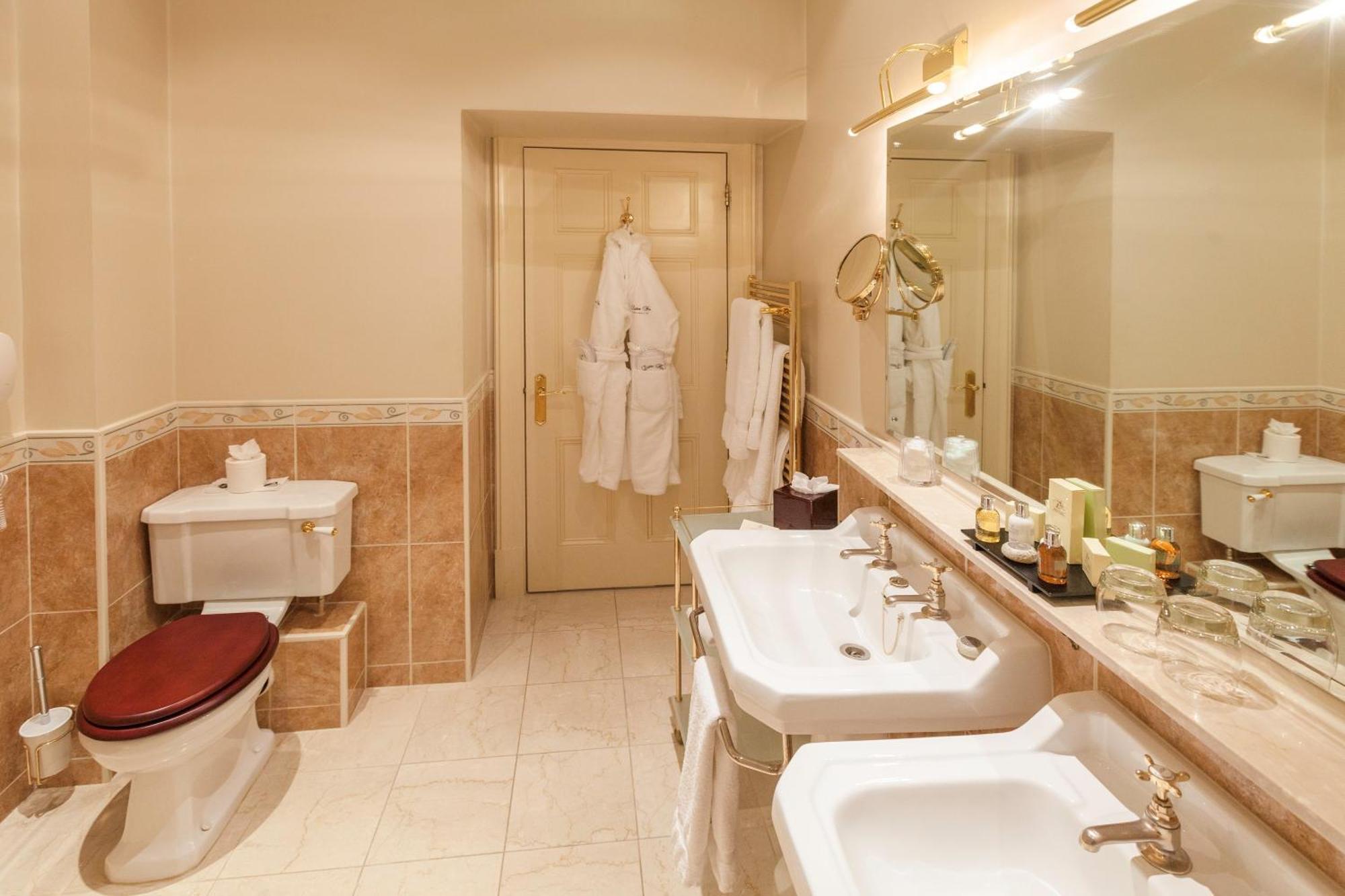 Hoo Hotel, Golf And Luton (Bedfordshire)