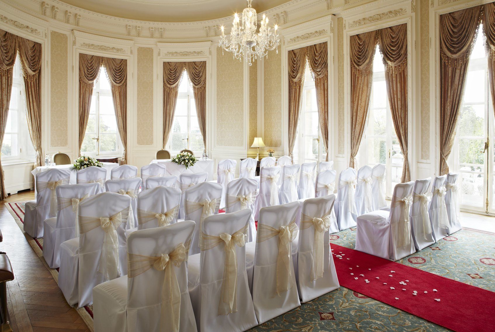 Hoo Hotel, Golf And Luton (Bedfordshire)